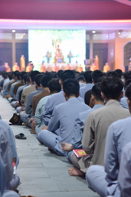 Sixth day of Summer Retreat 2022 at Hoang Phap Pagoda