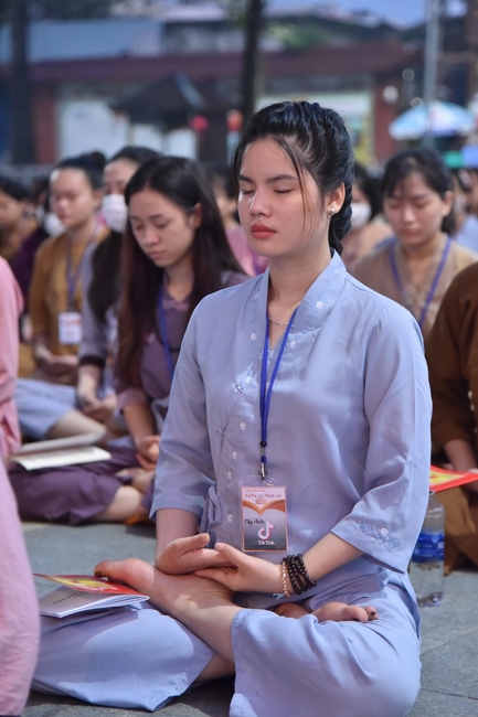 Sixth day of Summer Retreat 2022 at Hoang Phap Pagoda