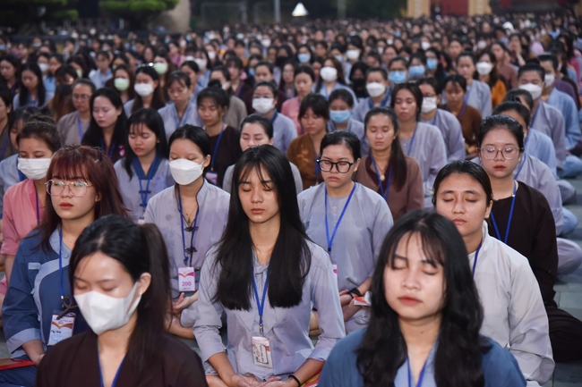 Sixth day of Summer Retreat 2022 at Hoang Phap Pagoda