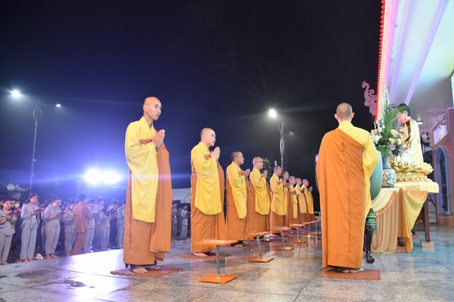Sixth day of Summer Retreat 2022 at Hoang Phap Pagoda
