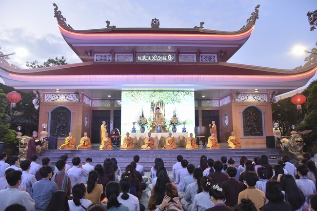 Sixth day of Summer Retreat 2022 at Hoang Phap Pagoda