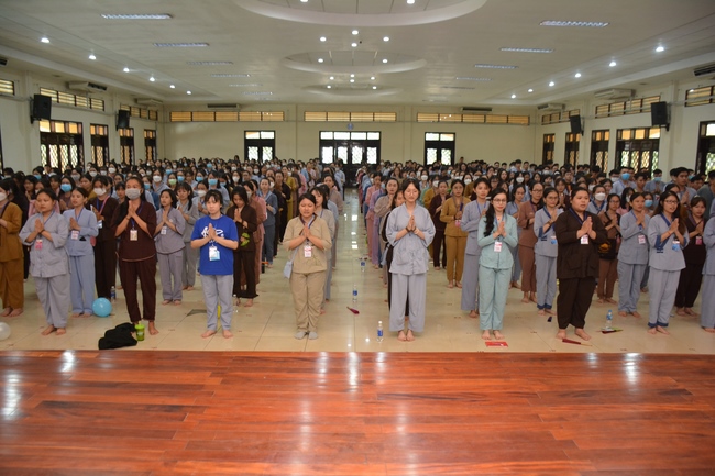 Sixth day of Summer Retreat 2022 at Hoang Phap Pagoda