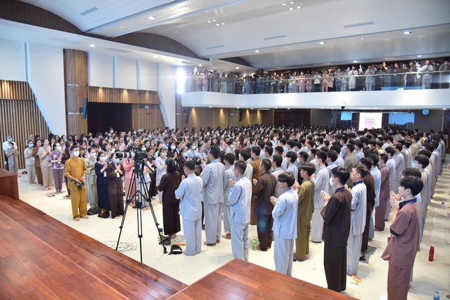 Sixth day of Summer Retreat 2022 at Hoang Phap Pagoda