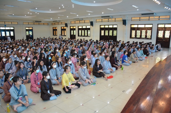 Sixth day of Summer Retreat 2022 at Hoang Phap Pagoda