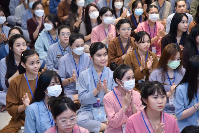Sixth day of Summer Retreat 2022 at Hoang Phap Pagoda