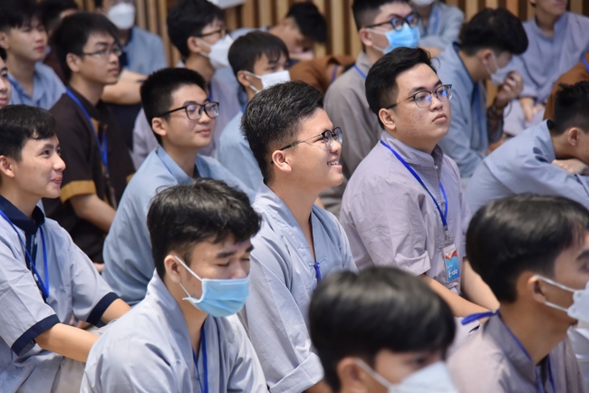 Sixth day of Summer Retreat 2022 at Hoang Phap Pagoda