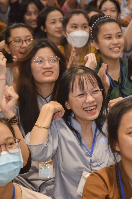 Sixth day of Summer Retreat 2022 at Hoang Phap Pagoda