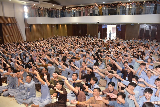 Sixth day of Summer Retreat 2022 at Hoang Phap Pagoda