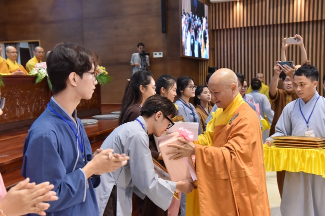 Seventh day of Summer Retreat 2022 at Hoang Phap Pagoda