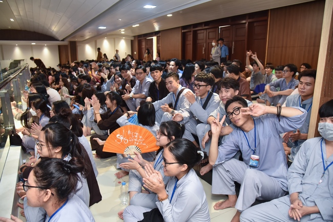 Seventh day of Summer Retreat 2022 at Hoang Phap Pagoda