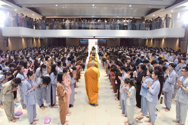 Seventh day of Summer Retreat 2022 at Hoang Phap Pagoda