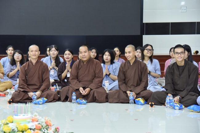 Seventh day of Summer Retreat 2022 at Hoang Phap Pagoda