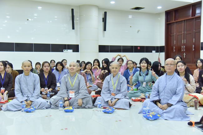 Seventh day of Summer Retreat 2022 at Hoang Phap Pagoda