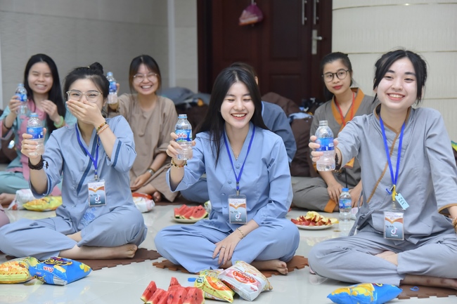 Seventh day of Summer Retreat 2022 at Hoang Phap Pagoda