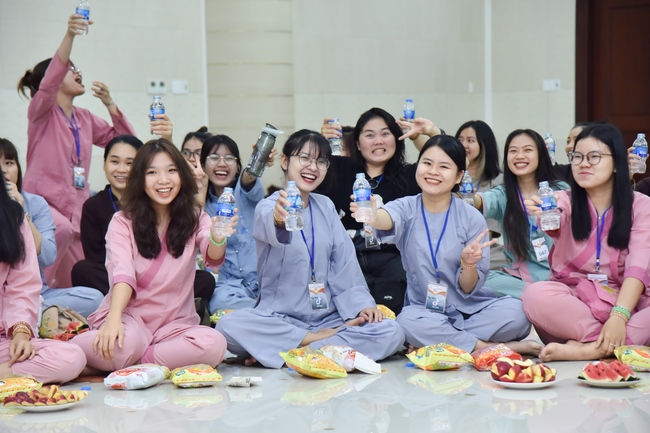 Seventh day of Summer Retreat 2022 at Hoang Phap Pagoda