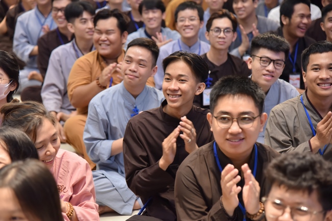 Seventh day of Summer Retreat 2022 at Hoang Phap Pagoda