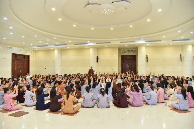 Seventh day of Summer Retreat 2022 at Hoang Phap Pagoda