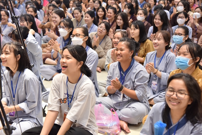 Seventh day of Summer Retreat 2022 at Hoang Phap Pagoda