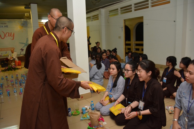 Seventh day of Summer Retreat 2022 at Hoang Phap Pagoda