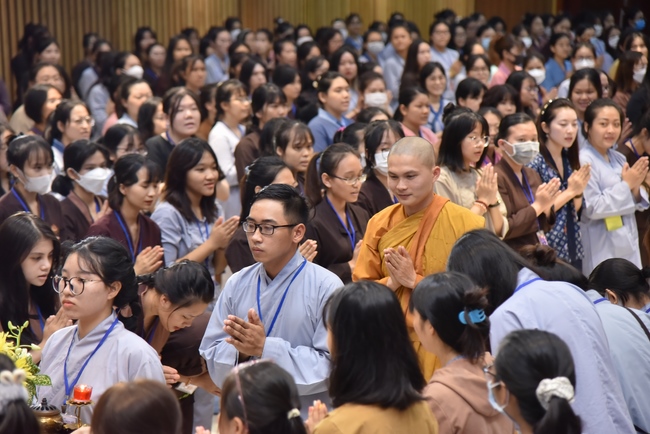 Seventh day of Summer Retreat 2022 at Hoang Phap Pagoda