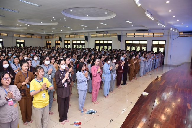 Seventh day of Summer Retreat 2022 at Hoang Phap Pagoda