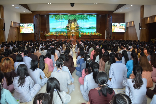 Seventh day of Summer Retreat 2022 at Hoang Phap Pagoda