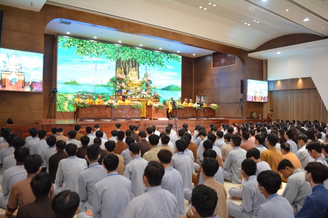 Seventh day of Summer Retreat 2022 at Hoang Phap Pagoda