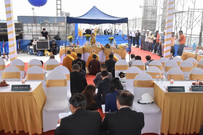 Lễ Cất nóc nhà dự án Legacy Central - Khơi Nguồn Hạnh Phúc