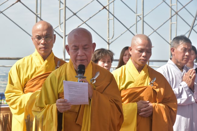 Lễ Cất nóc nhà dự án Legacy Central - Khơi Nguồn Hạnh Phúc