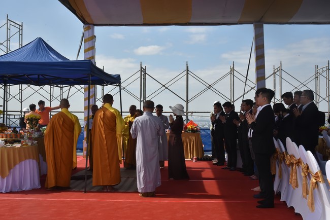 Lễ Cất nóc nhà dự án Legacy Central - Khơi Nguồn Hạnh Phúc