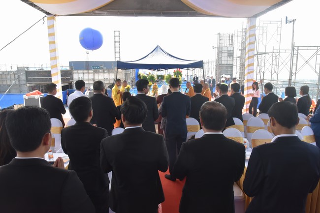 Lễ Cất nóc nhà dự án Legacy Central - Khơi Nguồn Hạnh Phúc