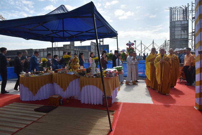 Lễ Cất nóc nhà dự án Legacy Central - Khơi Nguồn Hạnh Phúc