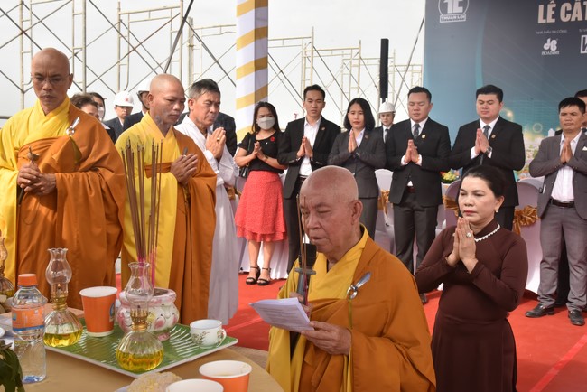 Lễ Cất nóc nhà dự án Legacy Central - Khơi Nguồn Hạnh Phúc