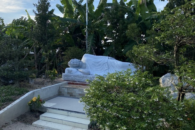 Periodic repentance ceremony at Suoi Phap Pagoda