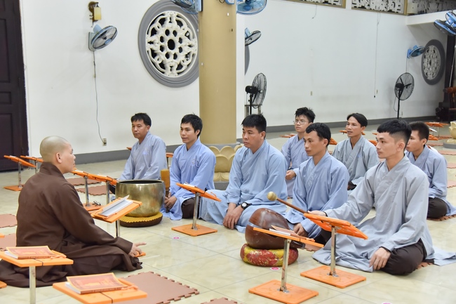 Lễ thế phát xuất gia 01/07 Nhâm Dần