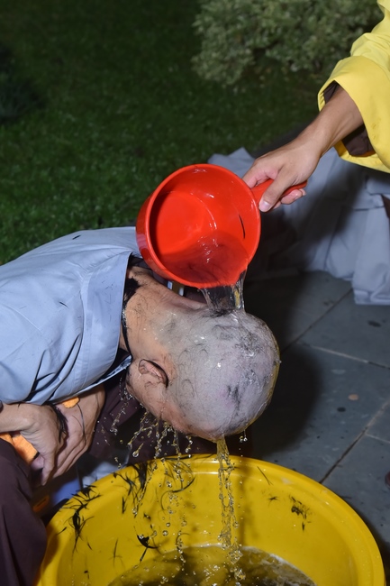 Lễ thế phát xuất gia 01/07 Nhâm Dần