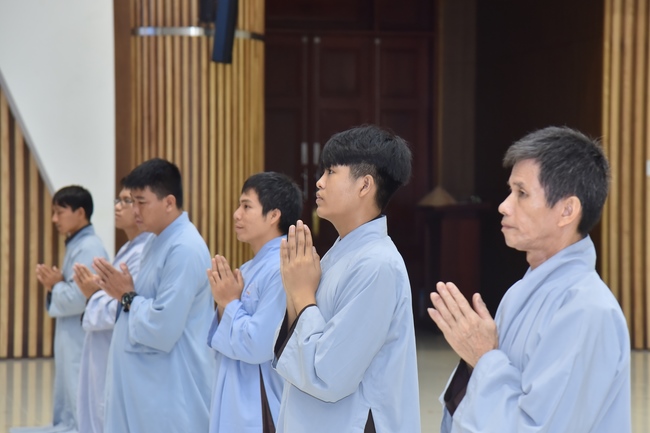 Lễ thế phát xuất gia 01/07 Nhâm Dần