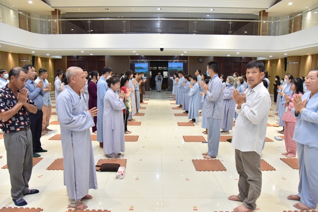 Lễ thế phát xuất gia 01/07 Nhâm Dần