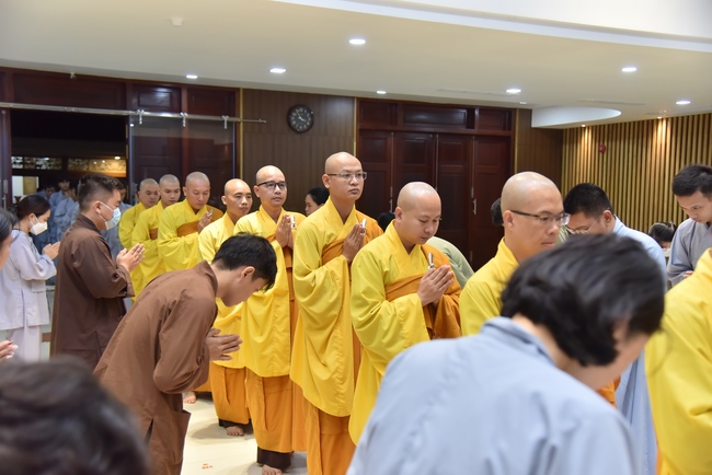 Lễ thế phát xuất gia 01/07 Nhâm Dần