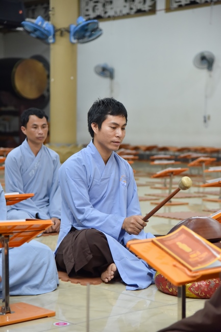 Lễ thế phát xuất gia 01/07 Nhâm Dần