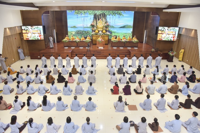 Lễ thế phát xuất gia 01/07 Nhâm Dần