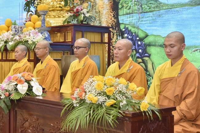 Lễ thế phát xuất gia 01/07 Nhâm Dần