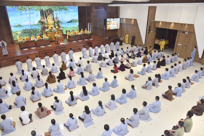 Lễ thế phát xuất gia 01/07 Nhâm Dần