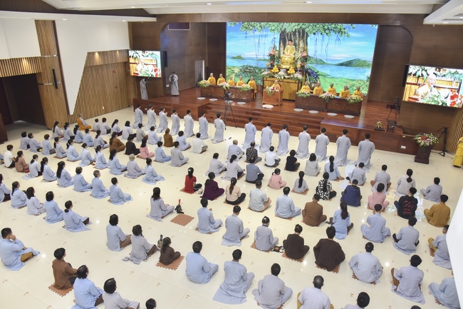 Lễ thế phát xuất gia 01/07 Nhâm Dần