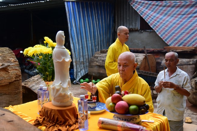 Lễ gia trì khởi công tạc tượng Phật