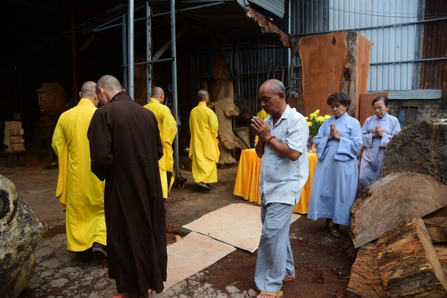 Lễ gia trì khởi công tạc tượng Phật