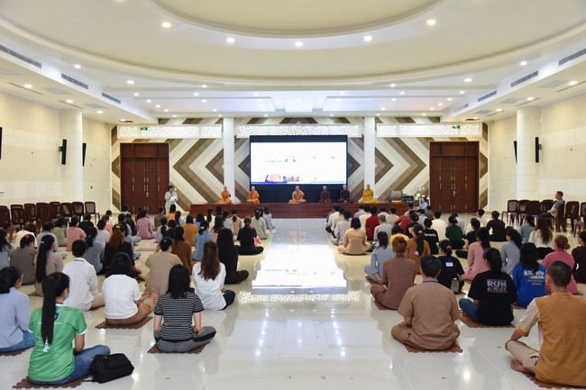 Gosinga Vietnam – Continuous Attention meditation Retreat for students