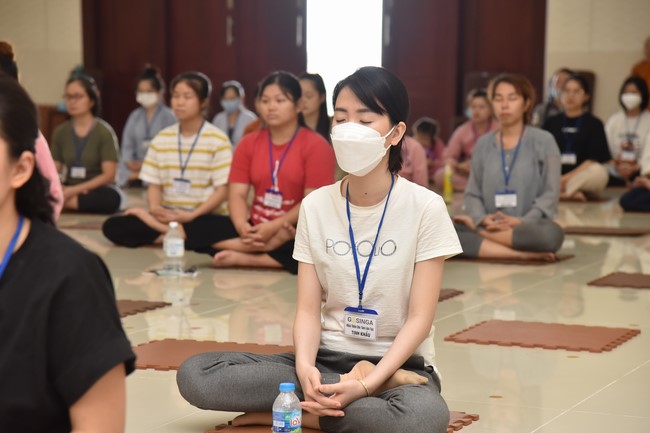 Gosinga Vietnam – Continuous Attention meditation Retreat for students