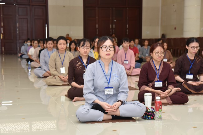 Gosinga Vietnam – Continuous Attention meditation Retreat for students
