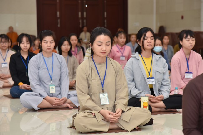 Gosinga Vietnam – Continuous Attention meditation Retreat for students